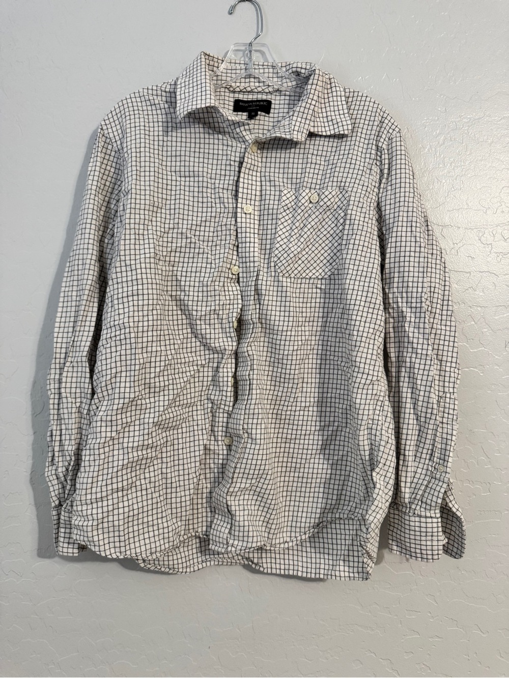👕Banana Republic Woven White/Black Check Button-Up Collared LS Standard Fit M